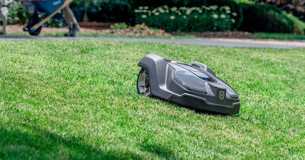 Imagen del artículo: Husqvarna Automower 430X: análisis a fondo tras una temporada de uso
